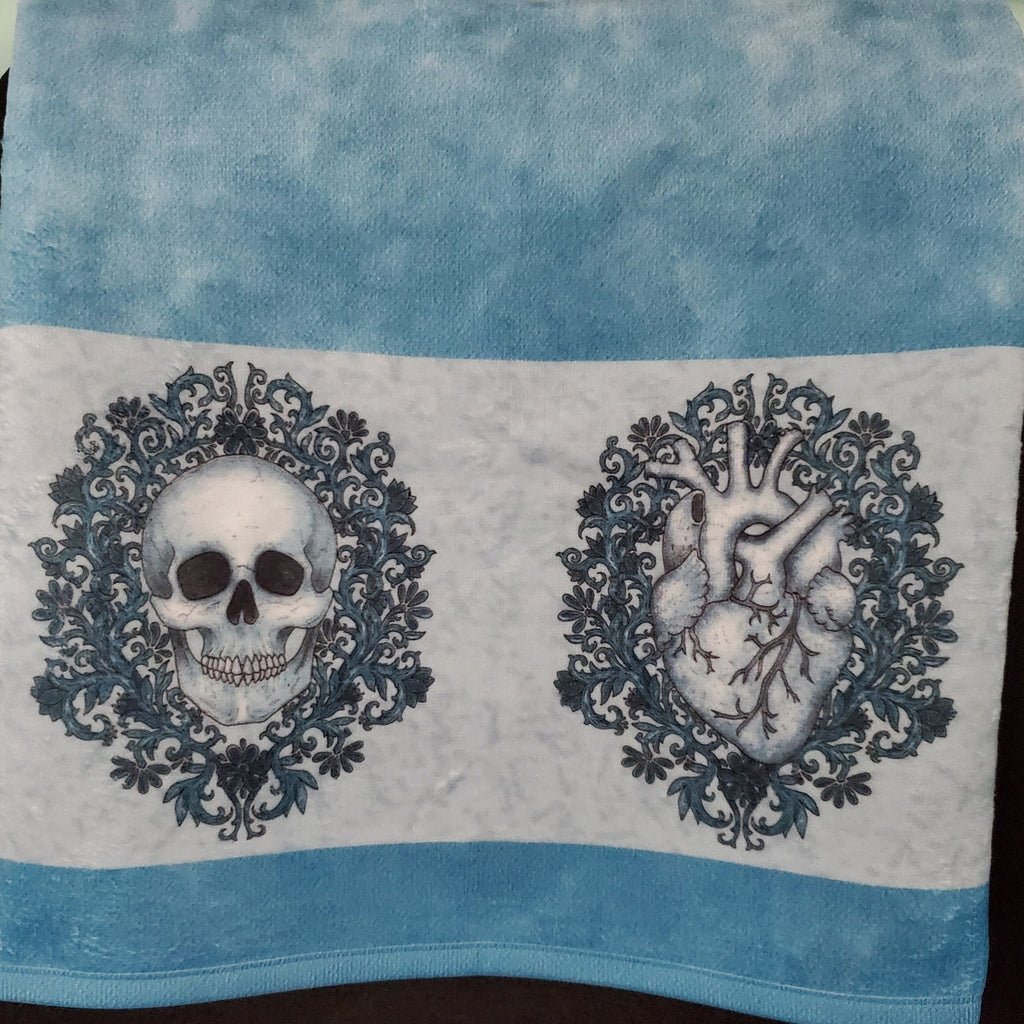 Bathroom Decor, Skulls/Skeletons, gothic home decor, gothic decor, goth decor, Skull & Heart Hand Towel, darkothica
