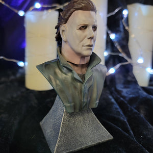 gothic home decor - gothic decor -  Michael Myers Mini Bust - 1978 - High Quality Tabletop & Statuary from DARKOTHICA® Shop now at DARKOTHICA®Horror, RETAILONLY