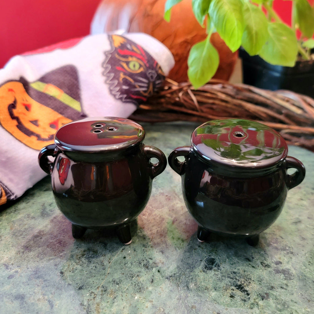 gothic home decor - gothic decor -  Cauldron Salt & Pepper Shakers - High Quality Candle Holders from DARKOTHICA® Shop now at DARKOTHICA®Occult, RETAILONLY