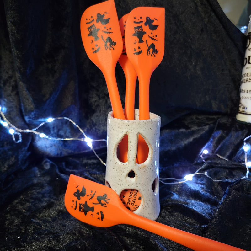 gothic home decor - gothic decor -  Spooky Spatula - High Quality spatula from DARKOTHICA® Shop now at DARKOTHICA®Halloween, RETAILONLY