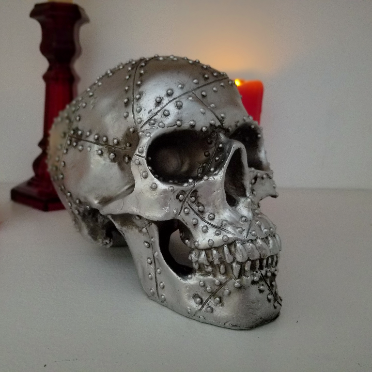 Tabletop & Statuary, RETAILONLY, Skulls/Skeletons, gothic home decor, gothic decor, goth decor, Silver Skull, darkothica