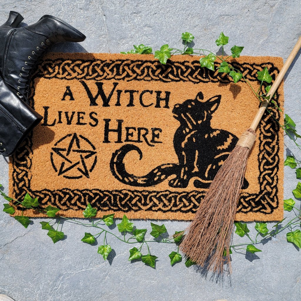 OUTDOOR DECOR