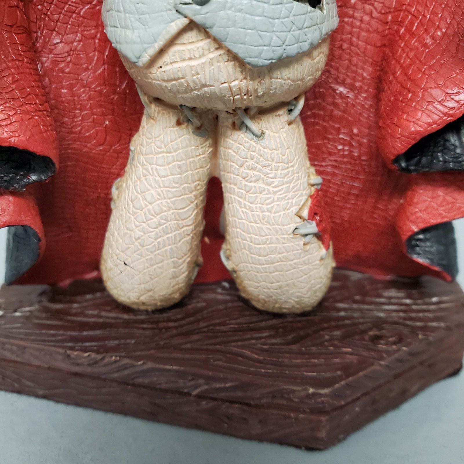 horror statuary vampire dracula collectible gothic home decor bat